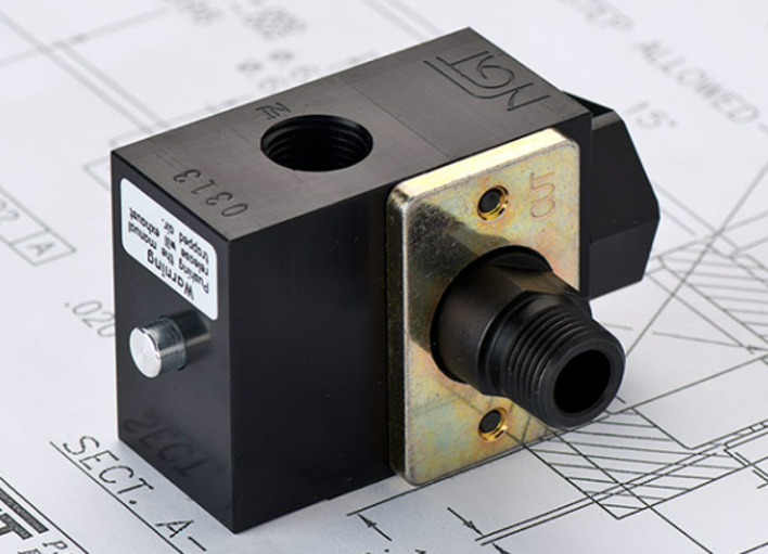 Picture of 1/4" NPTF Swivel-Mounted PO Check Valve w/ 1/8" Outlet