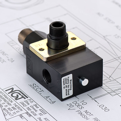 Picture of 1/4" NPTF Swivel-Mounted Adjustable PO Check Valve w/ 1/8" Outlet